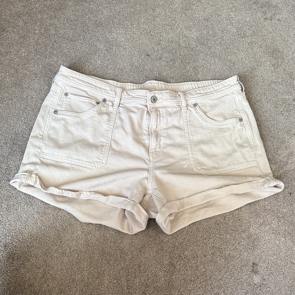 American Eagle Khaki Easy Shortie Fold Over Shorts Size 16